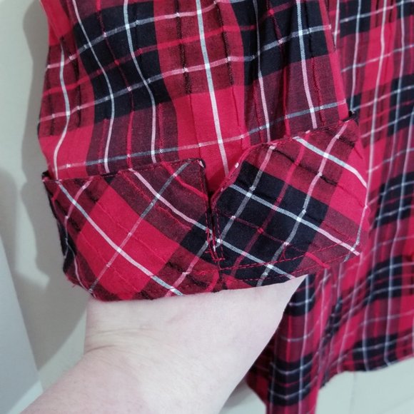 Alia Red Black Plaid Collared Dress Shirt With Button Front 3/4 Length Sleeves - Picture 3 of 3